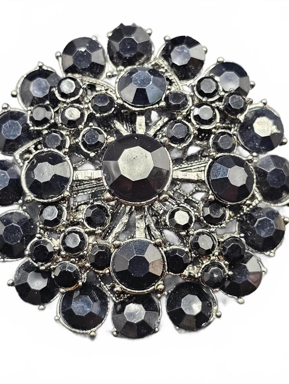 Black Rhinestone Round Brooch